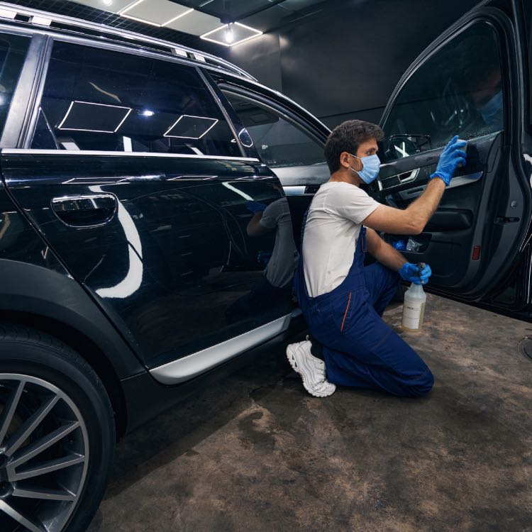 How long does car window tinting take